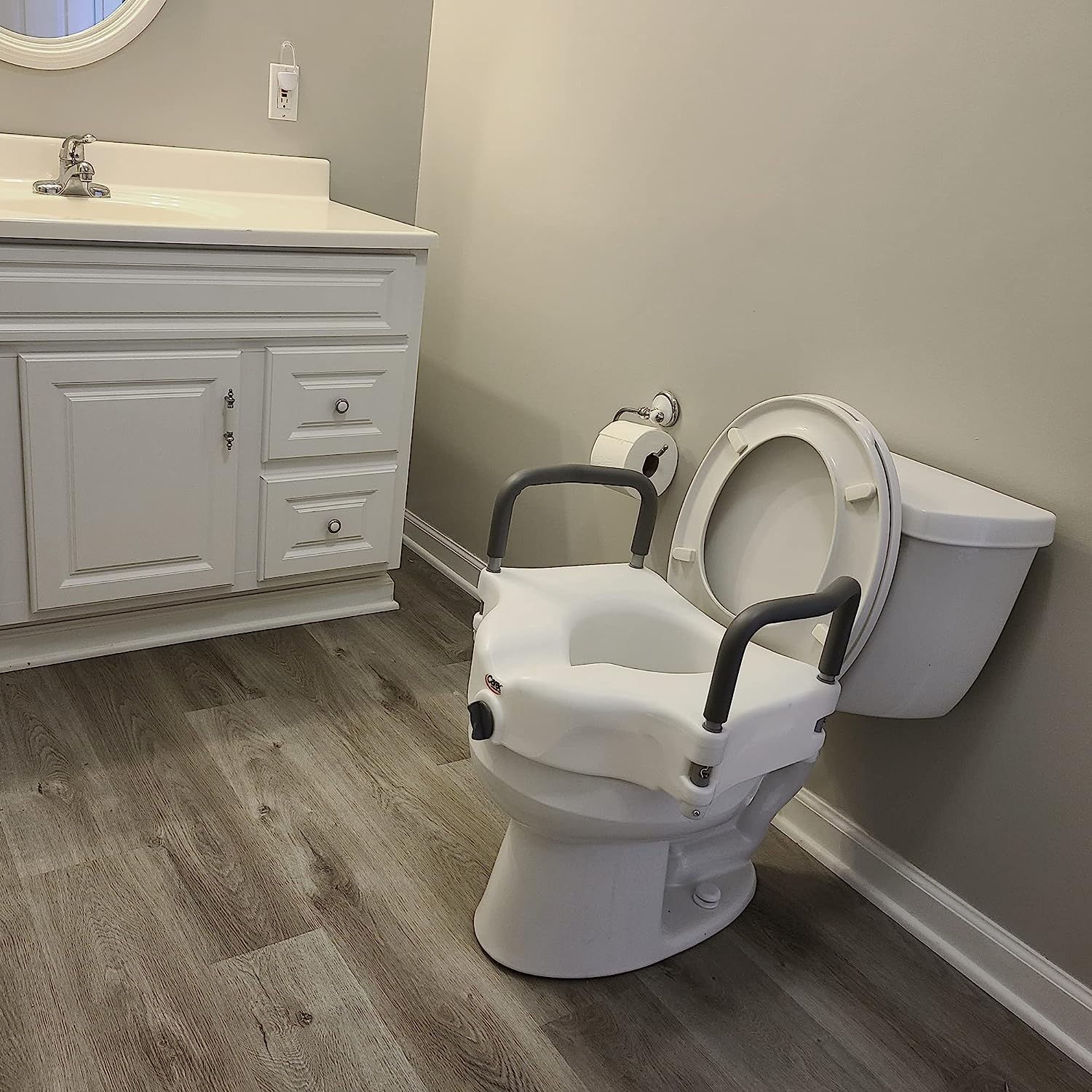 Cheap Removable Raised Toilet Seat With Arms Handles Padded